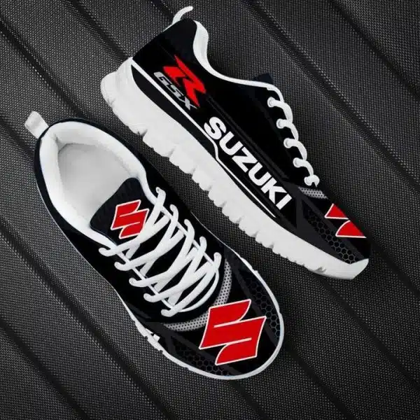 Sole Sneaker Full Size | Suzuki | White